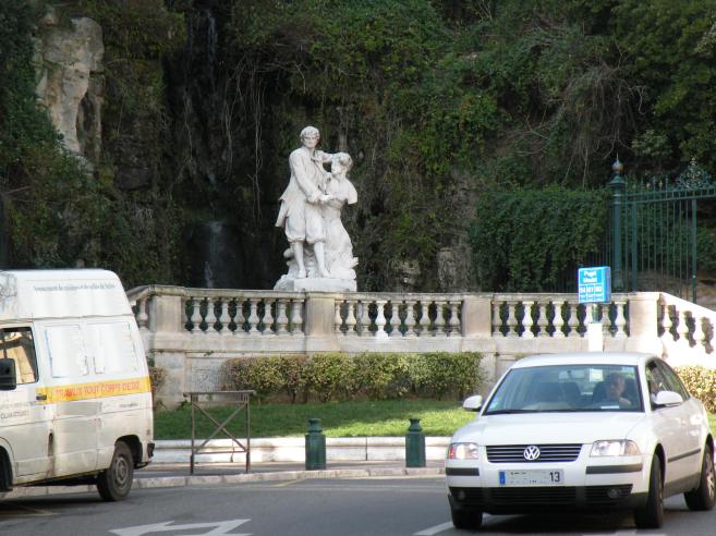  statue à l'entrée du parc Puget